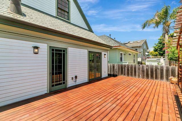 5005 Emerald Street, Capitola CA: https://media.crmls.org/mediaz/f00df1dc-2275-4c54-8bc9-2a1de0c1e514.jpg