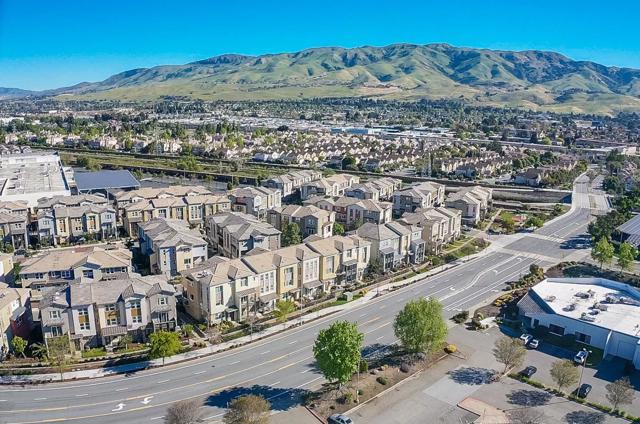 1120 California, Milpitas CA: https://media.crmls.org/mediaz/f00eff46-2cc1-4e34-af82-a8ebab3cb5c9.jpg