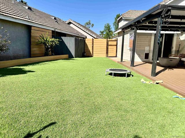 10632 Rancho Carmel Dr, San Diego CA: https://media.crmls.org/mediaz/f0100e1d-5f69-42ff-a0ff-59fe1d57cff3.jpg