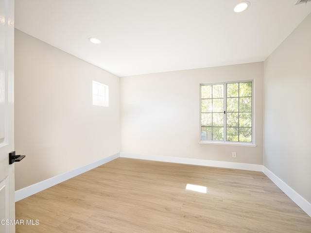 2461 Kirsten Lee Drive, Westlake Village CA: https://media.crmls.org/mediaz/f0102acd-f1aa-4f88-b0c1-d45c617836e1.jpg