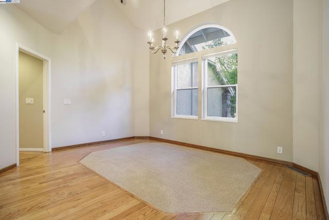 3 BLACKHAWK CLUB CT, Danville CA: https://media.crmls.org/mediaz/f01154f4-3efa-4213-bc20-48bd27313ac8.jpg