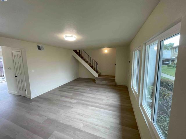 34552 Nantucket Cmn, Fremont CA: https://media.crmls.org/mediaz/f013ba2c-7cb4-477b-9aaf-4927c9afd549.jpg