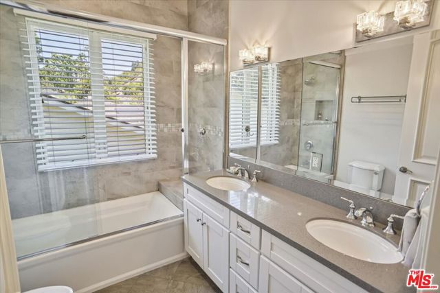 1701 Roscomare Road, Los Angeles CA: https://media.crmls.org/mediaz/f013eb91-c079-4521-a630-ee6c8a9b91ef.jpg