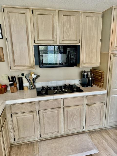 Detail Gallery Image 14 of 44 For 7000 via Padilla, Carlsbad,  CA 92009 - 4 Beds | 2/1 Baths