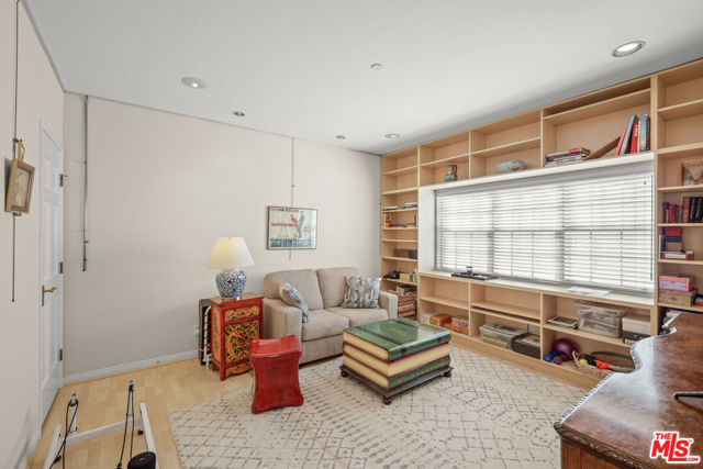 2025 S Beverly Glen Boulevard, Los Angeles CA: https://media.crmls.org/mediaz/f014e6fc-2856-440b-927e-2f5ba8b808e3.jpg