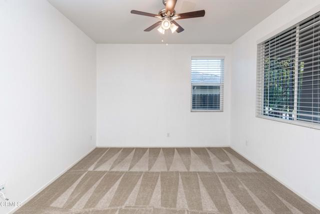 10909 Rainwater Lane, Bakersfield CA: https://media.crmls.org/mediaz/f0150e76-be46-44ac-a85c-6c7c75ed128e.jpg