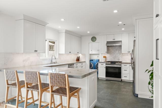 Detail Gallery Image 14 of 40 For 4725 Loma Vista Rd, Ventura,  CA 93003 - 3 Beds | 2 Baths