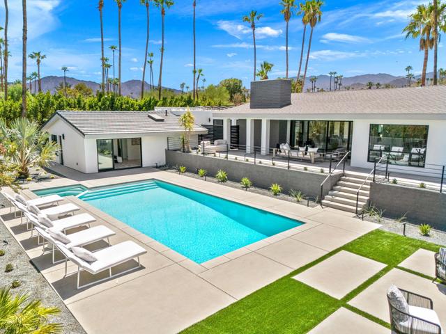 46380 Desert Lily Drive, Palm Desert CA: https://media.crmls.org/mediaz/f015fb50-35ca-440d-ad0f-695cf2e26383.jpg