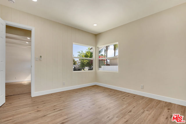 18800 Cohasset Street, Reseda CA: https://media.crmls.org/mediaz/f016a4e6-ce4a-4092-aabc-840bfe673c1f.jpg