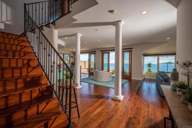Detail Gallery Image 16 of 36 For 5556 Calumet Ave, La Jolla,  CA 92037 - 3 Beds | 3/1 Baths
