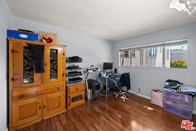 645 N Mc Cadden Place, Los Angeles CA: https://media.crmls.org/mediaz/f01757a2-4040-4333-9ab7-987ddc0ab9c7.jpg