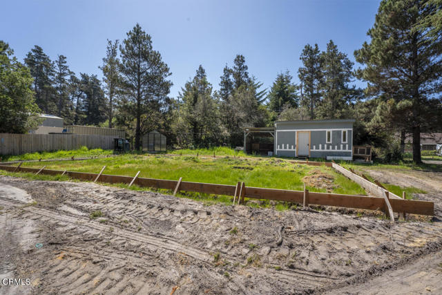 Detail Gallery Image 5 of 9 For 32625 Happy Ln, Fort Bragg,  CA 95437 - – Beds | – Baths