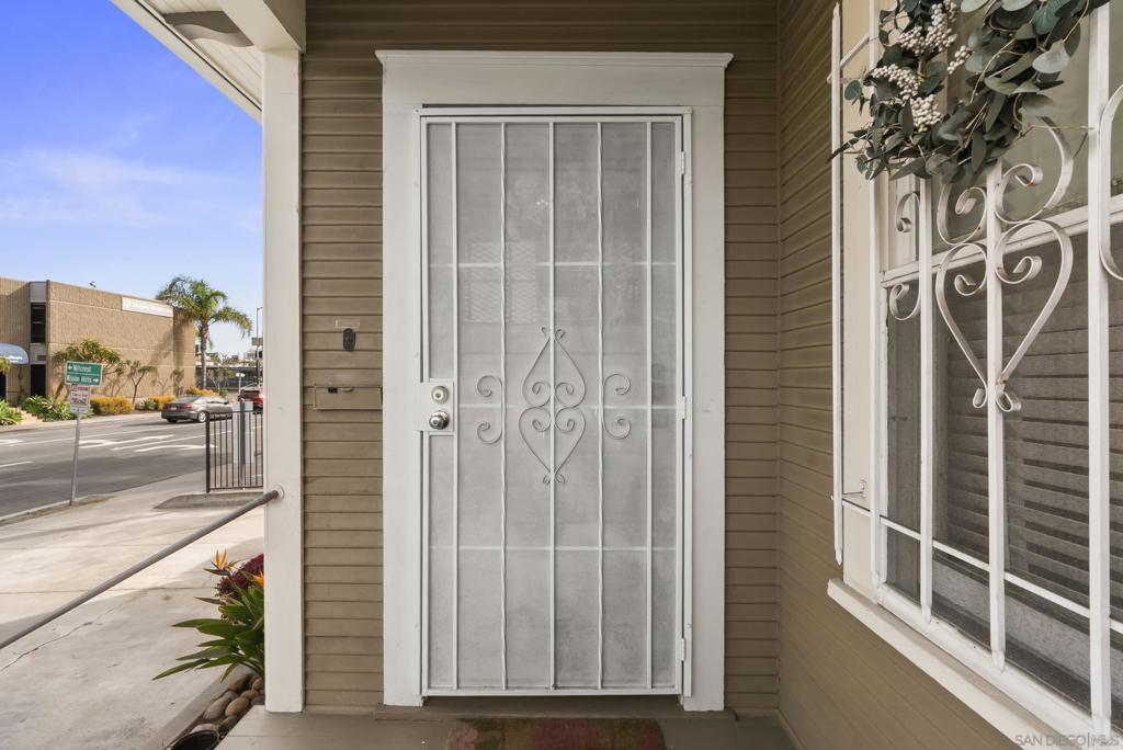 4020 Front St - photo 2