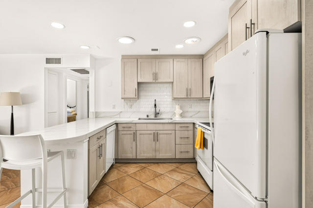 3119 Sunflower Loop N, Palm Springs, CA 92262