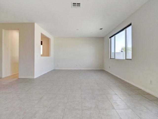 84440 Calle Chavez, Coachella CA: https://media.crmls.org/mediaz/f019cf0b-8d7f-4d37-ab0f-238aa9ccc8bb.jpg