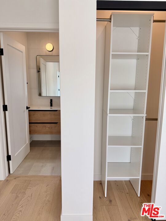 2427 Shoredale Avenue, Los Angeles CA: https://media.crmls.org/mediaz/f01abd93-0c53-464a-b499-0ed6424716d2.jpg