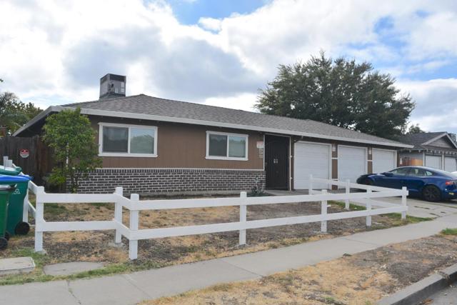 722 E Swain Road, Stockton CA: https://media.crmls.org/mediaz/f01b4d66-5576-4345-8c11-056832a069aa.jpg