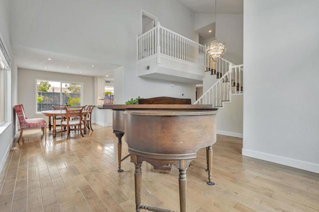 578 Seahorse Lane, Redwood City CA: https://media.crmls.org/mediaz/f01bb893-2fda-444d-9488-f8983034fd07.jpg