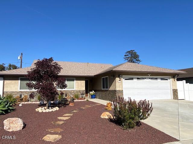 2204 Antelope Avenue, Ventura CA: https://media.crmls.org/mediaz/f01bdc09-7fff-4f83-846d-98ee3f780e3f.jpg