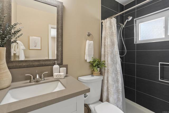 Detail Gallery Image 22 of 31 For 3218 Carolyn Cir, Oceanside,  CA 92054 - 3 Beds | 2 Baths