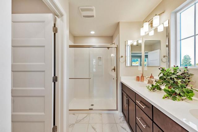 25899 Dollar Street, Hayward CA: https://media.crmls.org/mediaz/f01c2ff0-c6b9-4b64-8292-088798b8dce6.jpg