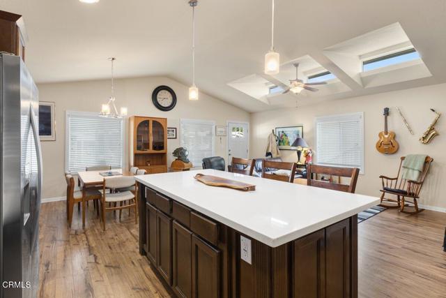 Detail Gallery Image 10 of 17 For 54 Copland Cir #54,  Ventura,  CA 93003 - 2 Beds | 2 Baths