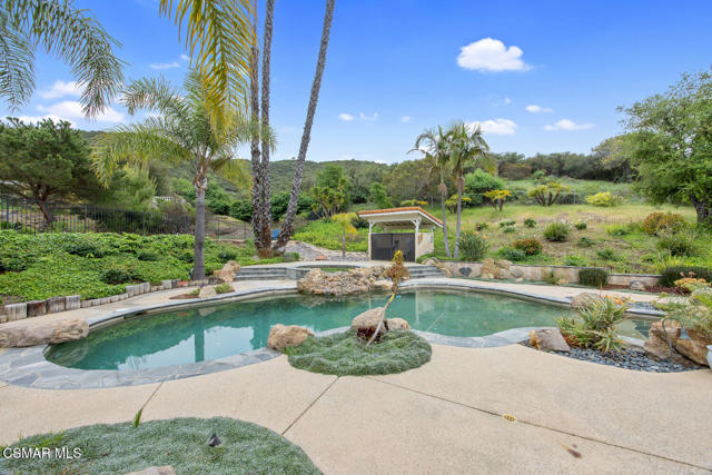 790 Spring Canyon Place, Thousand Oaks CA: https://media.crmls.org/mediaz/f01cad7f-4e45-4c52-aa4e-4585da55a247.jpg