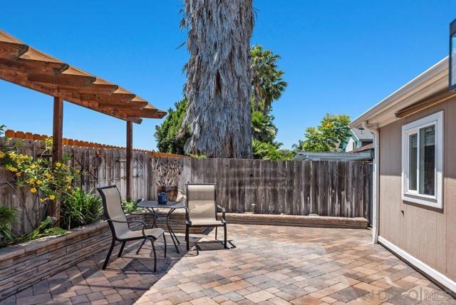 13874 Amber Sky Ln, San Diego CA: https://media.crmls.org/mediaz/f01cb328-6600-4d63-bc86-1ad76901211a.jpg
