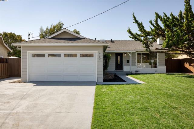 4152 Converse St, Fremont CA: https://media.crmls.org/mediaz/f01d1444-bafb-4236-81a5-982cf7f3d8cb.jpg