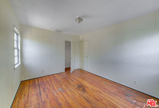 253 W El Sur Street, Monrovia CA: https://media.crmls.org/mediaz/f01d84f9-181e-436b-97b9-618dfe3916d6.jpg