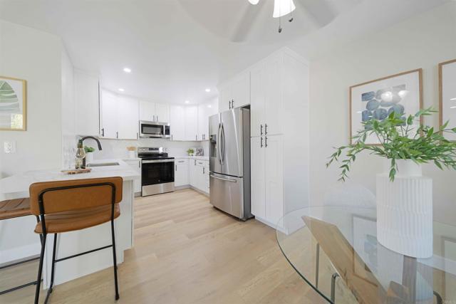 Detail Gallery Image 5 of 27 For 820 Tamayo Dr #2,  Chula Vista,  CA 91910 - 2 Beds | 2 Baths
