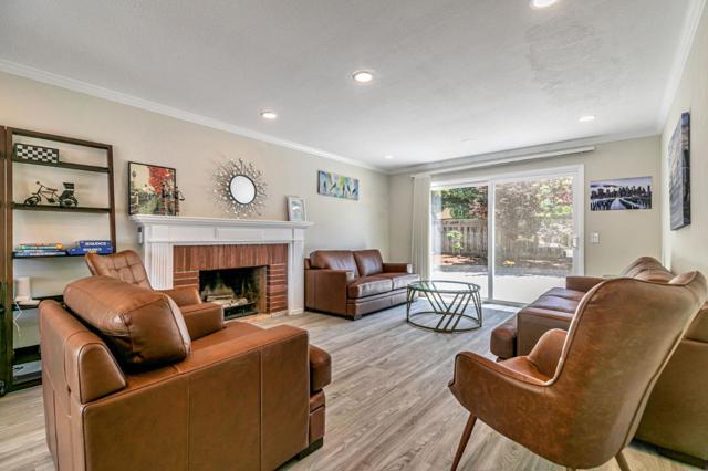 2739 Saint Giles Lane, Mountain View CA: https://media.crmls.org/mediaz/f01da6a2-af7e-4eeb-a1e8-38309f951d22.jpg