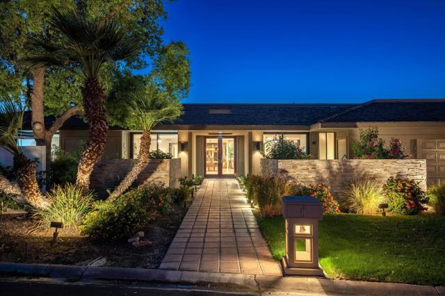 12 Whittier Court, Rancho Mirage CA: https://media.crmls.org/mediaz/f01f4aeb-b447-4c71-bf3e-d0207b53ef28.jpg