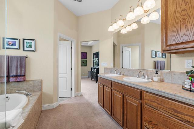 505 Porter Court, Folsom CA: https://media.crmls.org/mediaz/f01fcc49-8569-46e9-bb7f-8a5eb19bd240.jpg