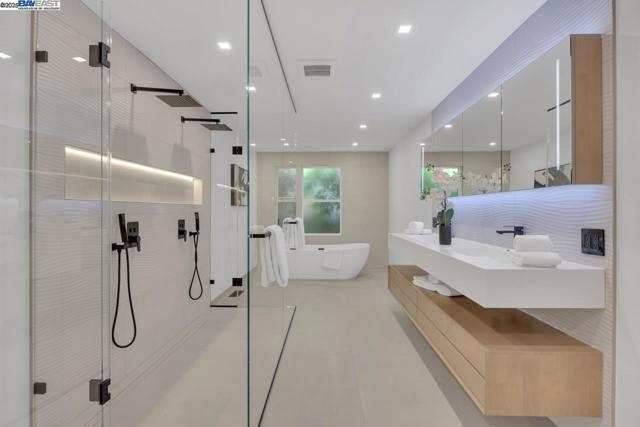 560 Old Orchard Drive, Danville CA: https://media.crmls.org/mediaz/f01fef10-2121-48ff-8c61-95b571ef1746.jpg