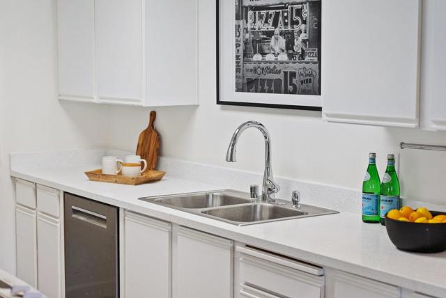 1582 Dolphin Drive, Aptos CA: https://media.crmls.org/mediaz/f020ad01-4f3e-4e2f-9db2-0ec78865e042.jpg