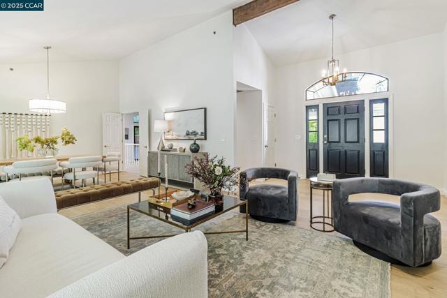 38 Sanders Ranch Rd, Moraga CA: https://media.crmls.org/mediaz/f020e76d-4ed3-4f94-a566-59a03b410da6.jpg