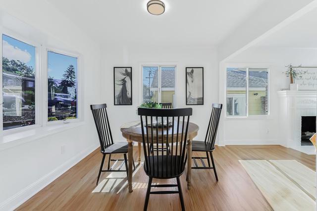 4715 Davenport Avenue, Oakland CA: https://media.crmls.org/mediaz/f022342a-6db3-4047-b2ec-a21678f84c26.jpg