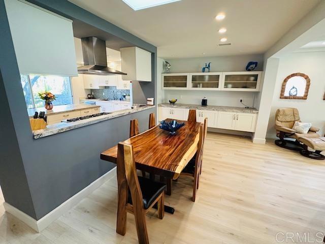 Detail Gallery Image 13 of 35 For 2462 Lozana Rd, Del Mar,  CA 92014 - 3 Beds | 2 Baths