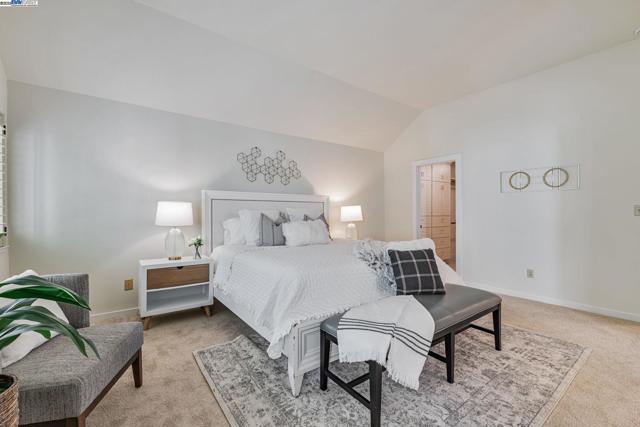 2394 Ironwood Pl, Alamo CA: https://media.crmls.org/mediaz/f023d8ad-8f64-487a-af93-e948feb70b61.jpg