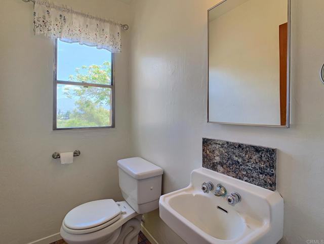 Image 16 of 24 For 616 Alpine Heights