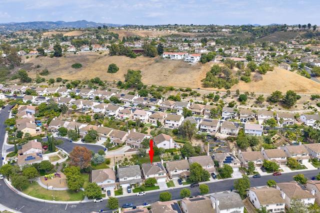339 La Purisma Way, Oceanside CA: https://media.crmls.org/mediaz/f0241cde-77c1-41ff-bc93-c2f29ce255da.jpg