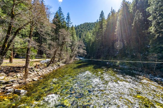 21791 Highway 49, Downieville CA: https://media.crmls.org/mediaz/f025327c-b6ff-4ad4-a2d3-7b7c7c3644ed.jpg