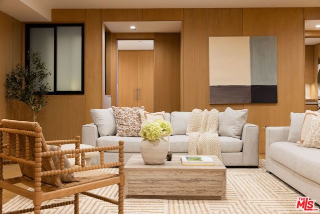 4016 The Strand, Manhattan Beach CA: https://media.crmls.org/mediaz/f025d343-8455-486e-8412-74007985f2b7.jpg