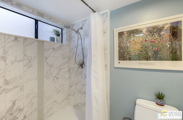 475 Village Square, Palm Springs CA: https://media.crmls.org/mediaz/f0263c6a-969b-4715-a918-df7c5aefc140.jpg