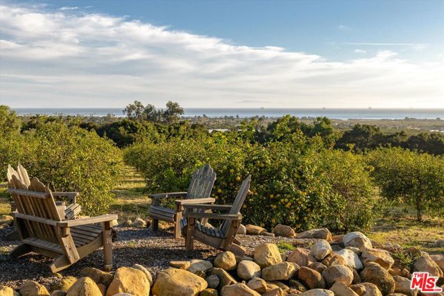 1915 Monte Alegre Drive, Carpinteria CA: https://media.crmls.org/mediaz/f026845b-c87b-4a28-b5d2-7640b6556e60.jpg