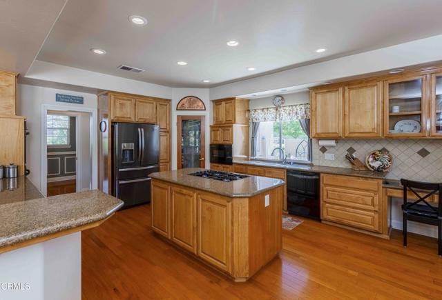 Image 18 of 69 For 211 Moon Ranch Street
