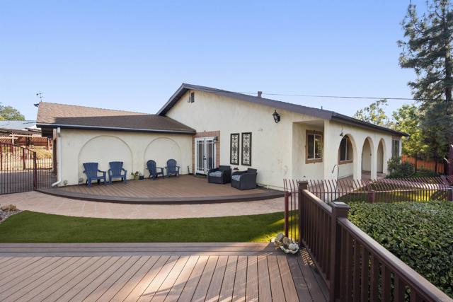 Detail Gallery Image 3 of 65 For 3870 Avenida San Miguel, Bonita,  CA 91902 - 3 Beds | 2/1 Baths