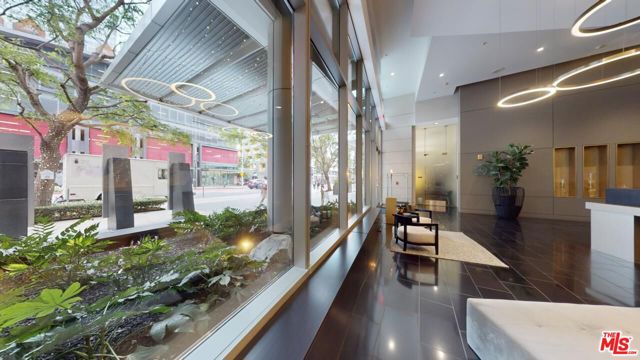 1155 S Grand Avenue, Los Angeles CA: https://media.crmls.org/mediaz/f02abad1-2b77-4ded-bfad-04078f075697.jpg