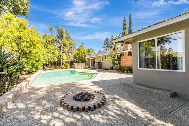 18931 Cyril Place, Saratoga CA: https://media.crmls.org/mediaz/f02bbeae-c14f-4f59-baad-6d32bc005f9a.jpg